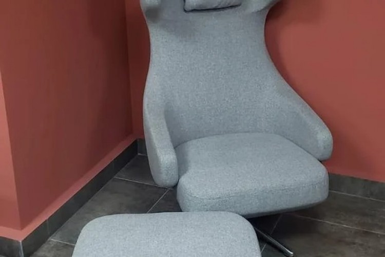 Кресло мягкое для офиса Н-5201